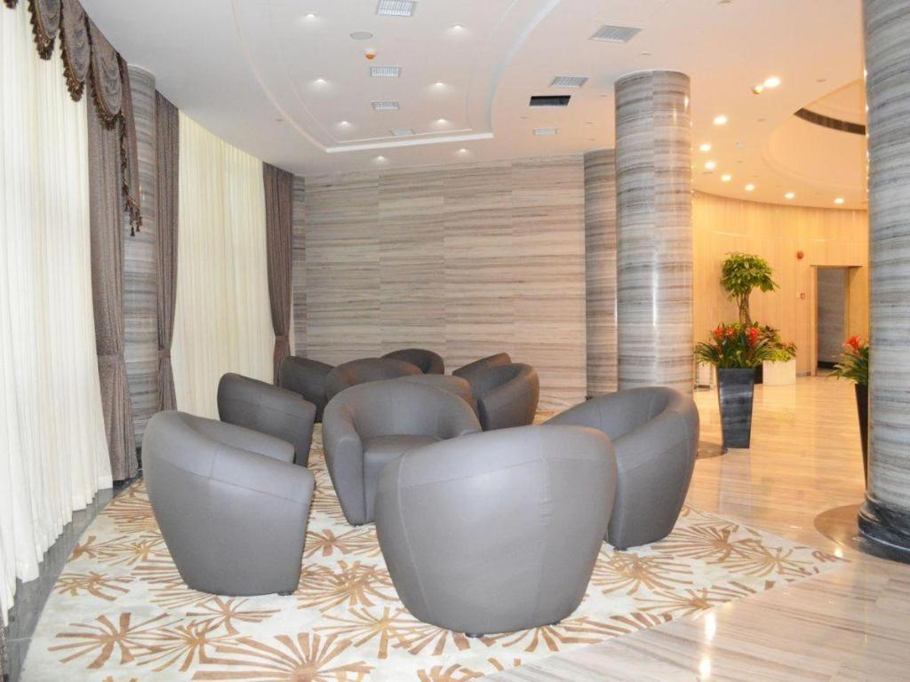 Noble Center 3* Shanghai
