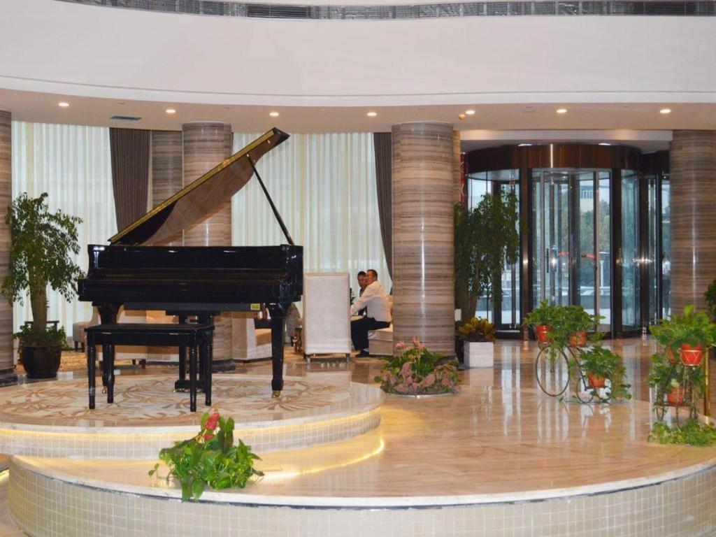 Hotel Noble Center