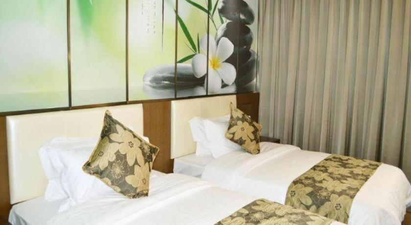 Noble Center Hotel Shanghai