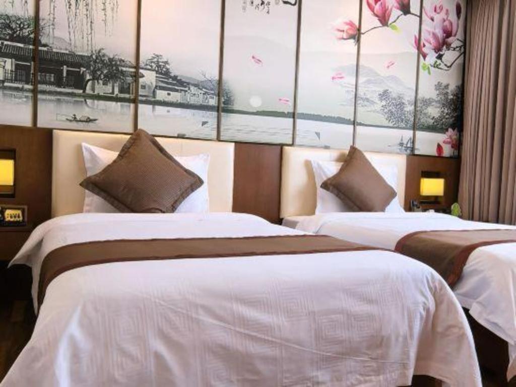 Noble Center Hotel 3*