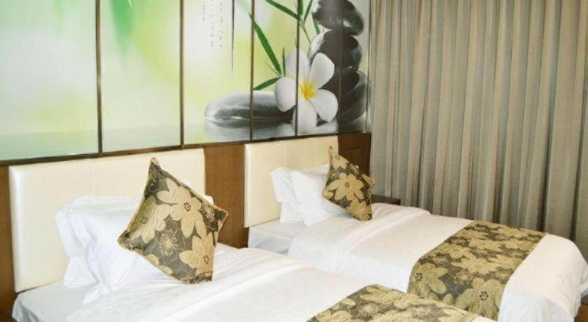 Hotel Noble Center 3*