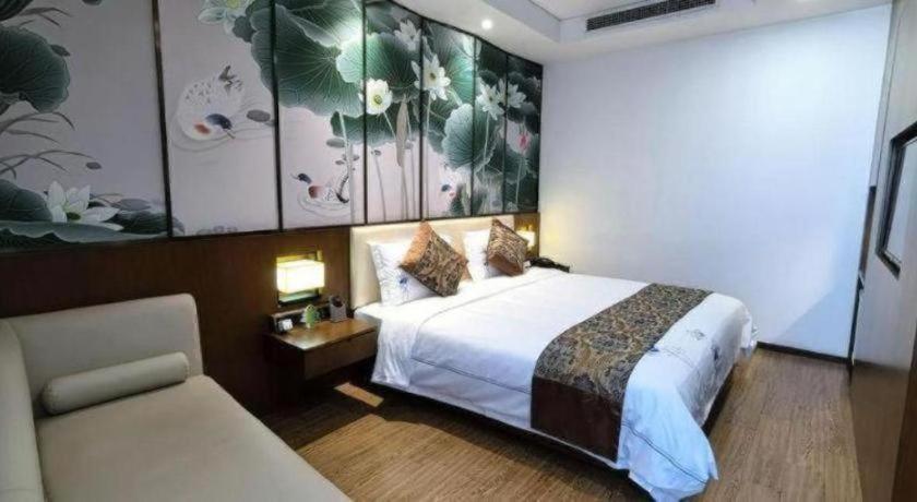 Noble Center Hotel 3*